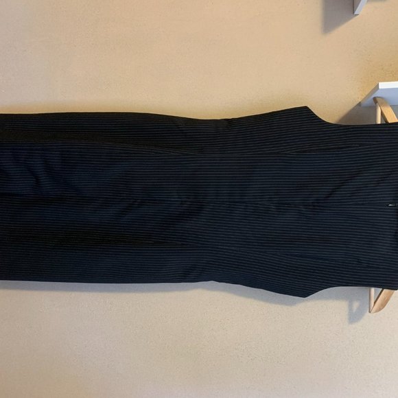 Business Formal Dress - Picture 3 of 4